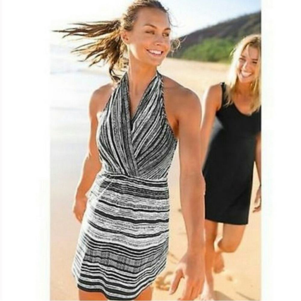 ATHLETA stripe print GO ANYWHERE
halter dress. Navy and white.